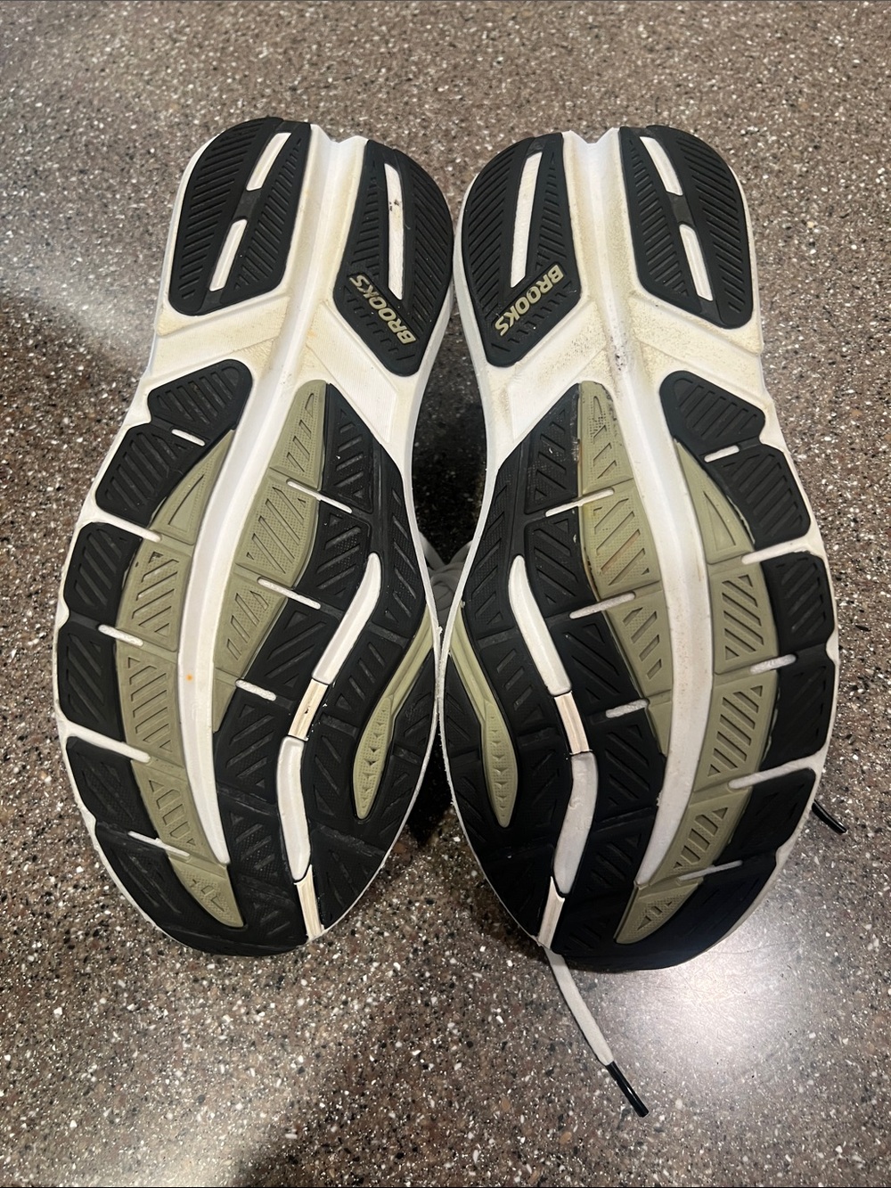 Brooks Men's Ghost Max 3 - Picture 5 of 8